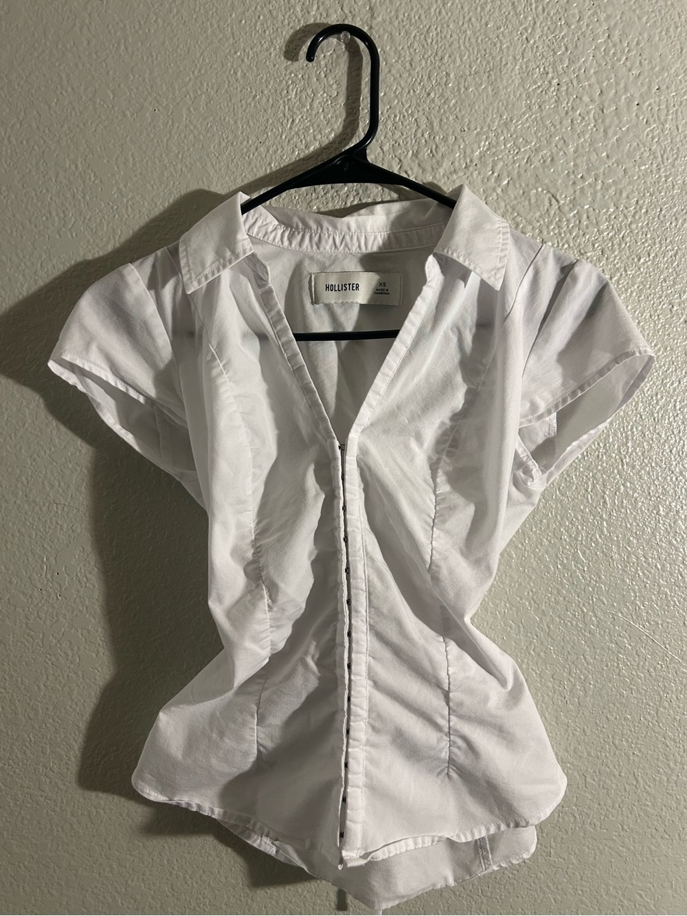 Hollister White Short Sleeve Button-Down Shirt